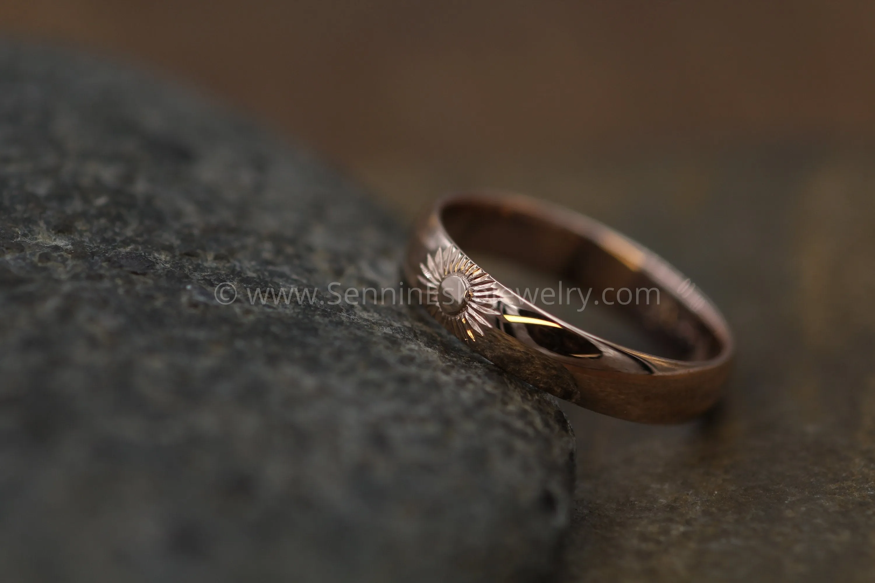 Sun Engraved Rose Gold 5x1.5mm Comfort Fit Band - Glossy Finish